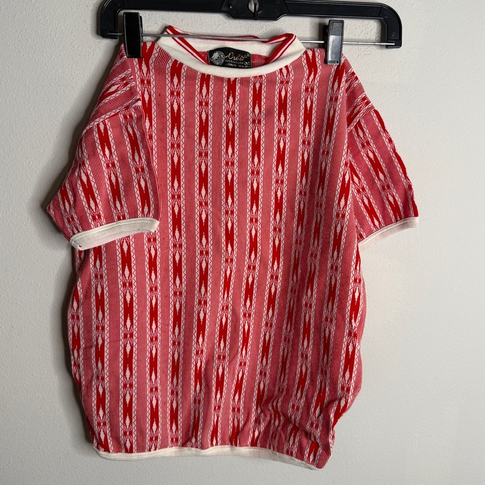 Vintage Orbit Men's M Red White Geometric 100% Nylon Short Sleeve‎ Knit Shirt